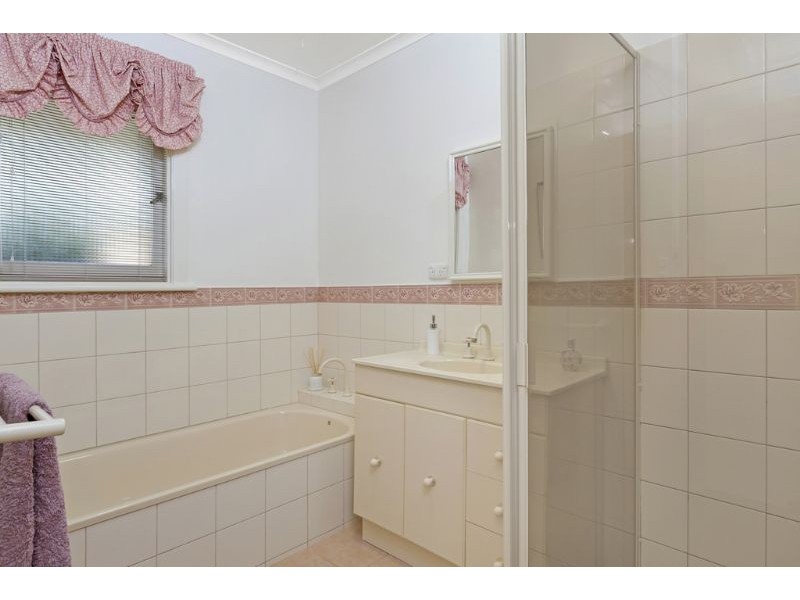 13 Biscayne Drive, Mount Waverley VIC 3149