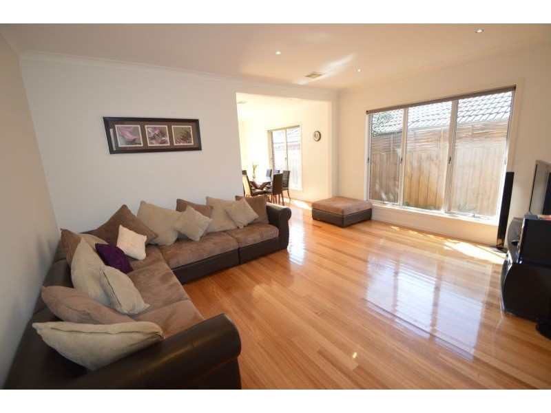 1/23 Montgomery Avenue, Mount Waverley VIC 3149