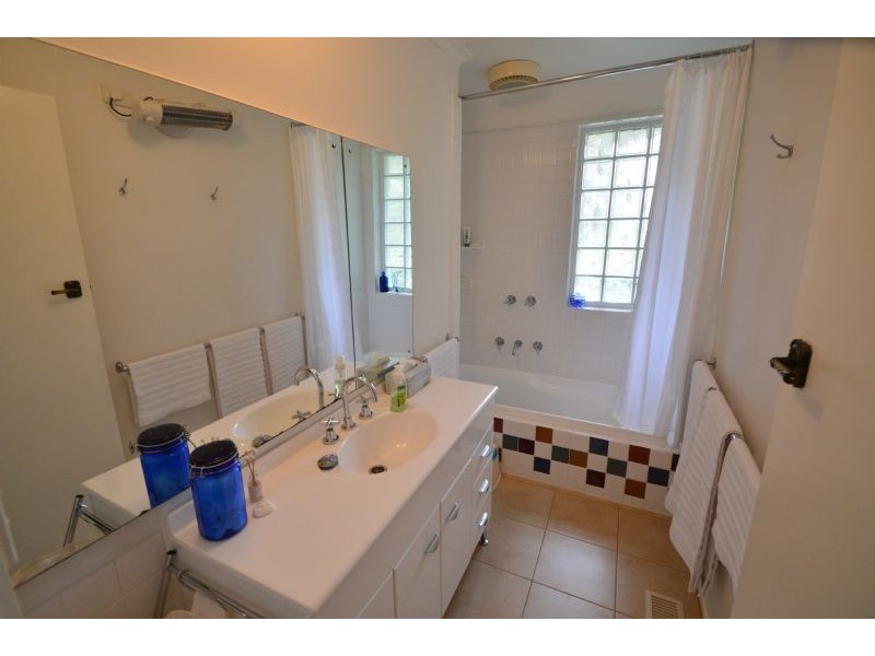 155 Lawrence Road, Mount Waverley VIC 3149