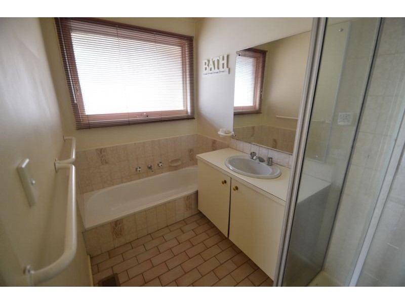 30 Hinkler Road, Glen Waverley VIC 3150