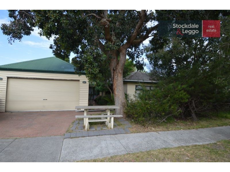 32 Bennett Avenue, Mount Waverley VIC 3149