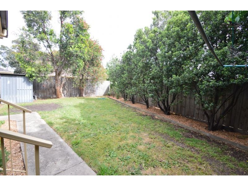 2/7 Green Avenue, Mulgrave VIC 3170