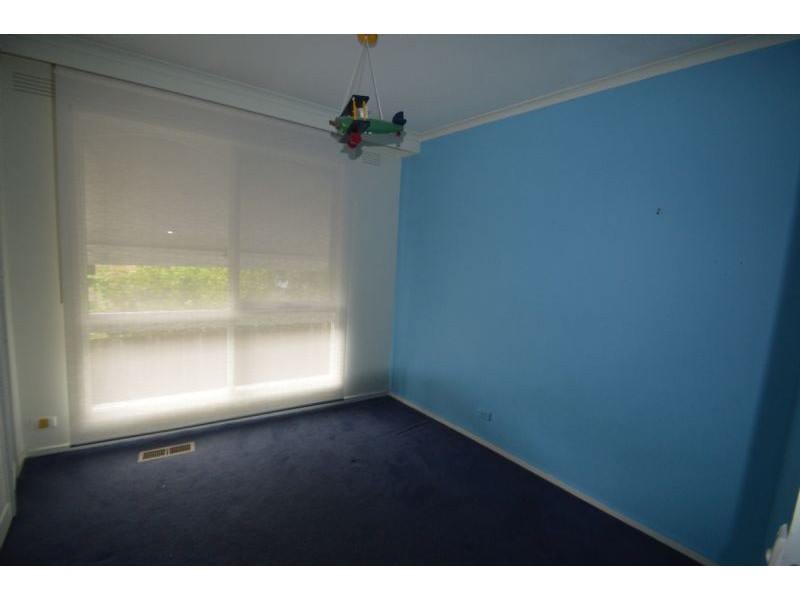 1 Pinewood Drive, Mount Waverley VIC 3149