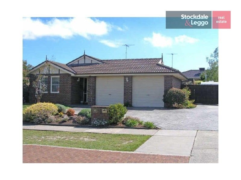 81 Avebury Drive, Berwick VIC 3806