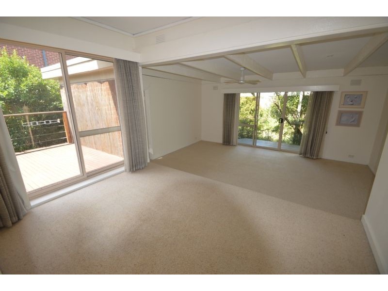 46 Leeds Road, Mount Waverley VIC 3149