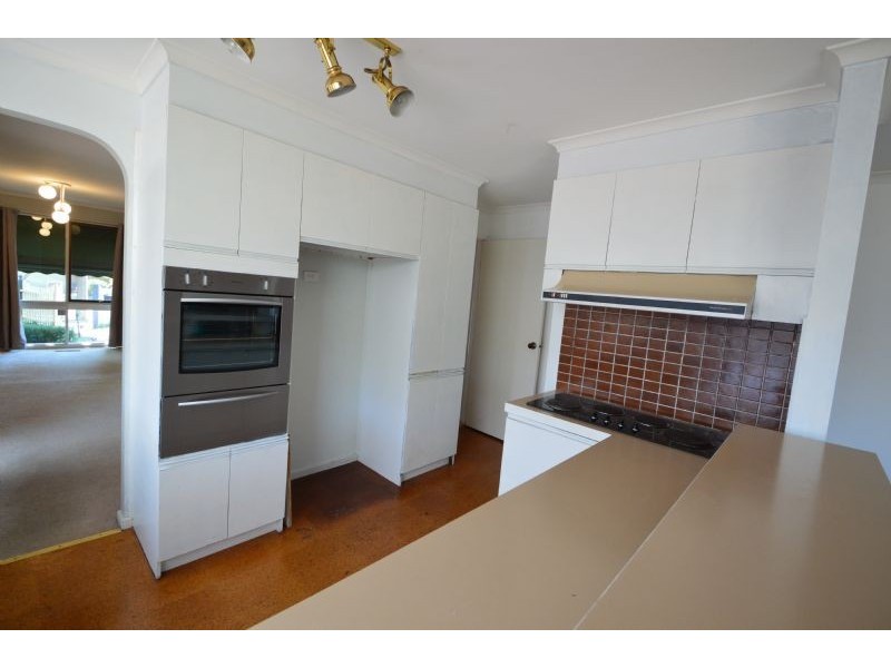 43 Winmalee Drive, Glen Waverley VIC 3150