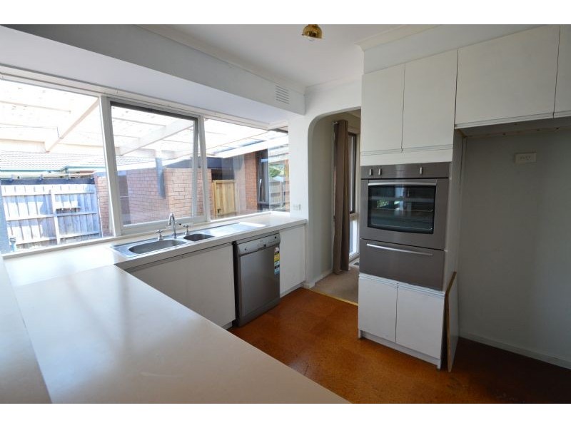 43 Winmalee Drive, Glen Waverley VIC 3150