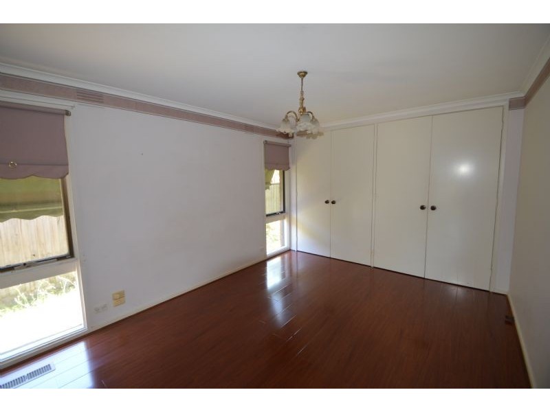 43 Winmalee Drive, Glen Waverley VIC 3150