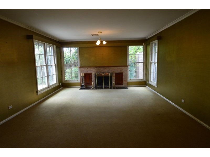 7 Kingswood Avenue, Mount Waverley VIC 3149