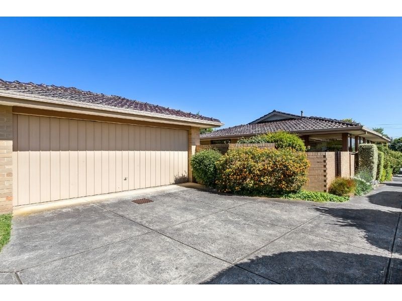 1/31 Glen Court, Glen Waverley VIC 3150