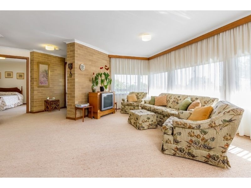 1/31 Glen Court, Glen Waverley VIC 3150