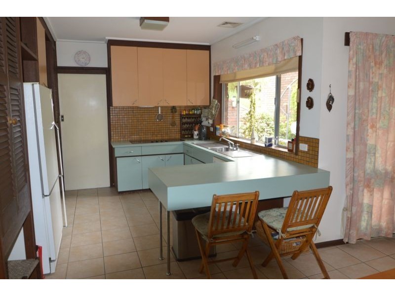 73 Lockhart Road, Ringwood North VIC 3134