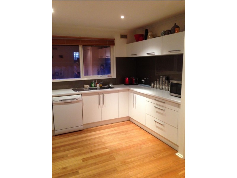 1 Robertson Street, Kensington VIC 3031