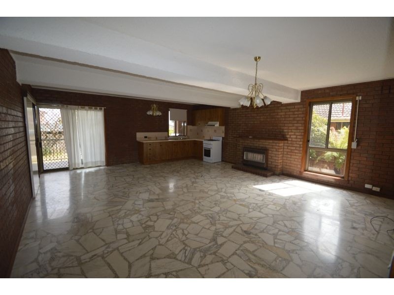 2 Cezanne Crescent, Wheelers Hill VIC 3150