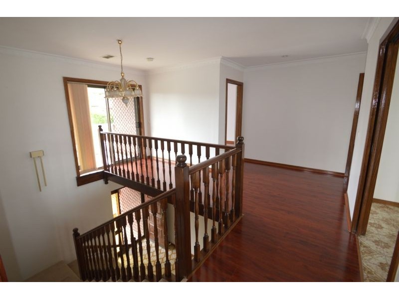 2 Cezanne Crescent, Wheelers Hill VIC 3150