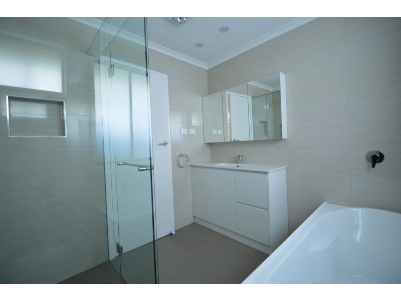 8 Fuchsia Court, Wheelers Hill VIC 3150