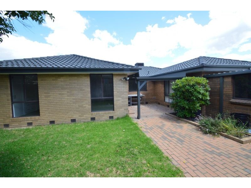 8 Fuchsia Court, Wheelers Hill VIC 3150