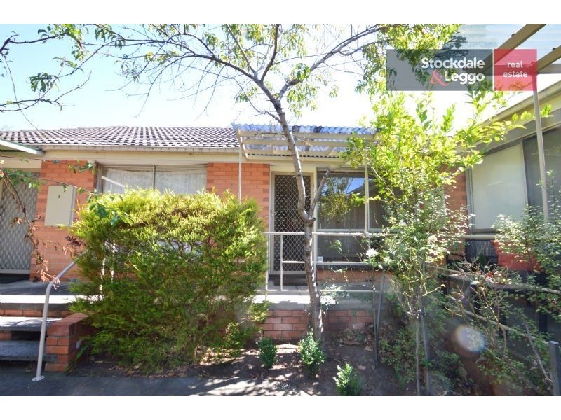 2/27 Grenfell Road, Mount Waverley VIC 3149