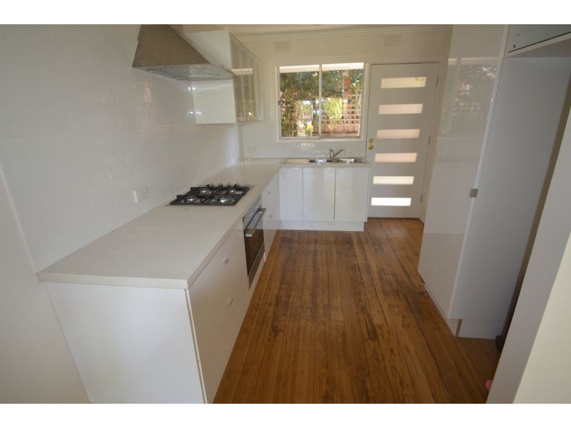 2/27 Grenfell Road, Mount Waverley VIC 3149