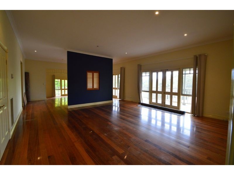 24 Fairway Avenue, Mount Waverley VIC 3149