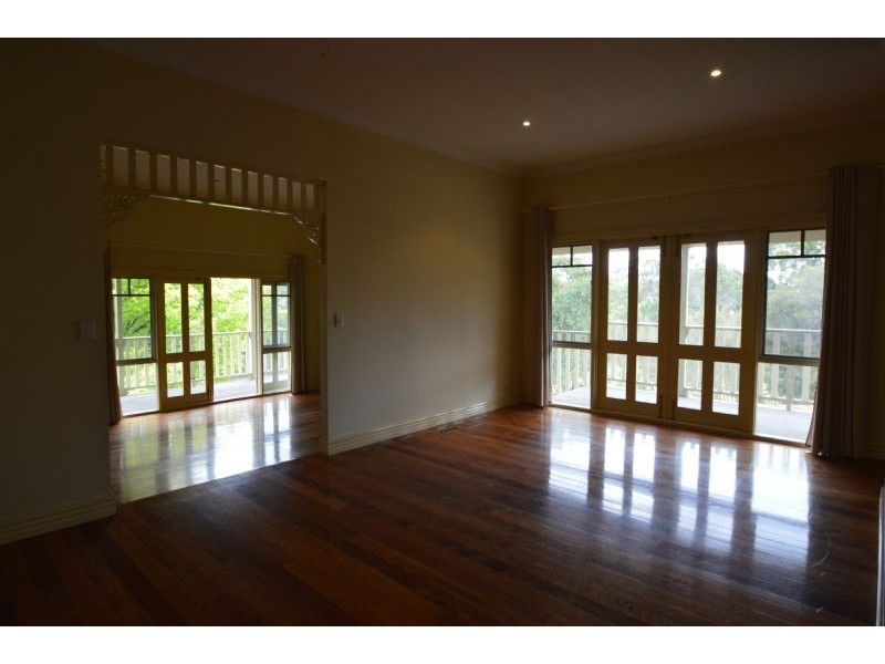 24 Fairway Avenue, Mount Waverley VIC 3149