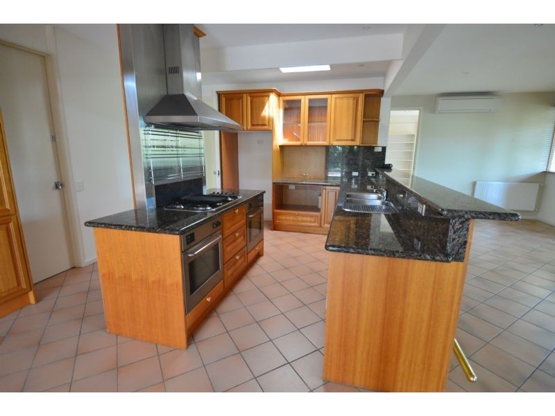 4 Walter Street, Glen Waverley VIC 3150