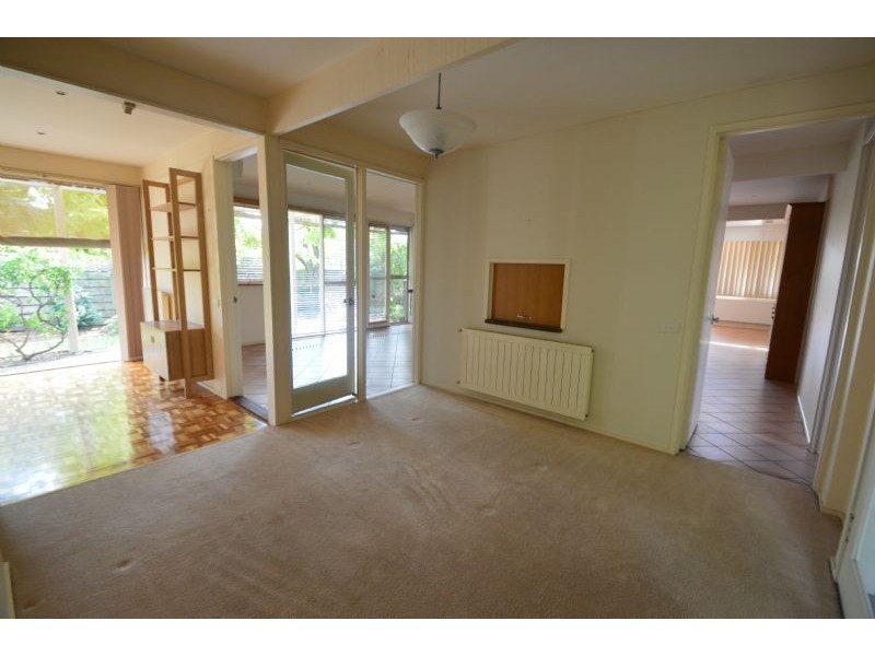 4 Walter Street, Glen Waverley VIC 3150