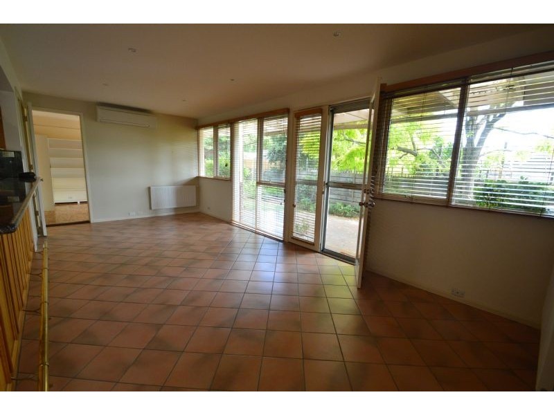 4 Walter Street, Glen Waverley VIC 3150