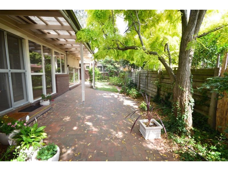 4 Walter Street, Glen Waverley VIC 3150