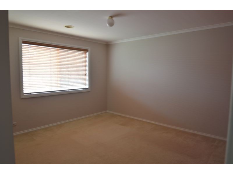 1/6 -8 Canterbury Close, Rowville VIC 3178