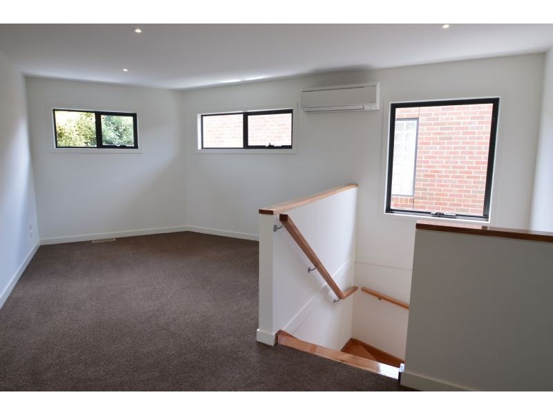 13 Kenwood Crescent, Ringwood VIC 3134