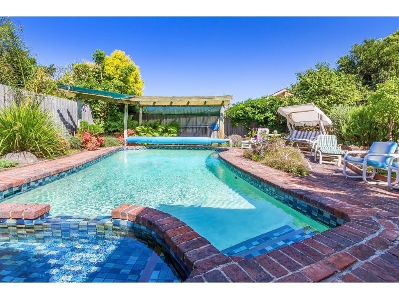 8 Le Fey Court, Glen Waverley VIC 3150