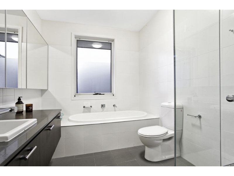32 Beaconsfield Road, Mulgrave VIC 3170