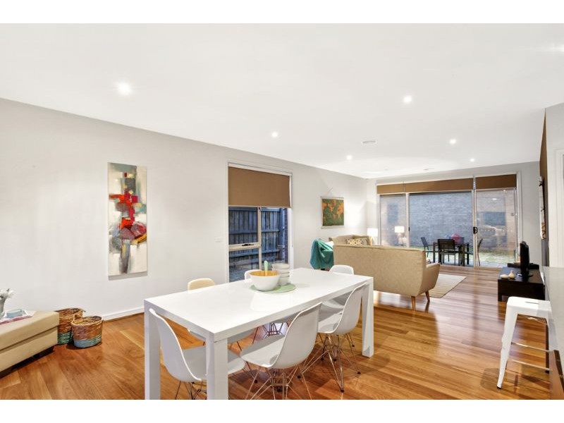 32 Beaconsfield Road, Mulgrave VIC 3170
