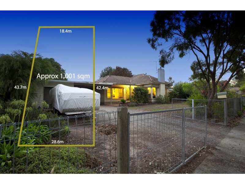 2 Colebrook Avenue, Mount Waverley VIC 3149