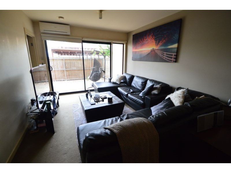 5/2 Greenfield Drive, Clayton VIC 3168