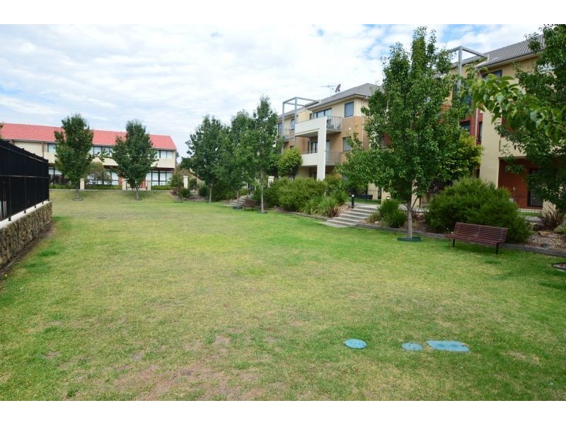 5/2 Greenfield Drive, Clayton VIC 3168