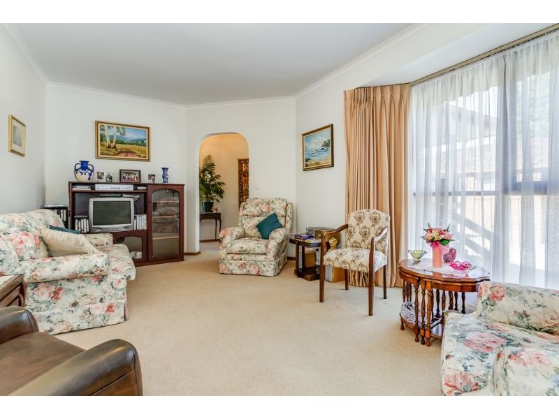 2/13 Roberts Street, Glen Waverley VIC 3150