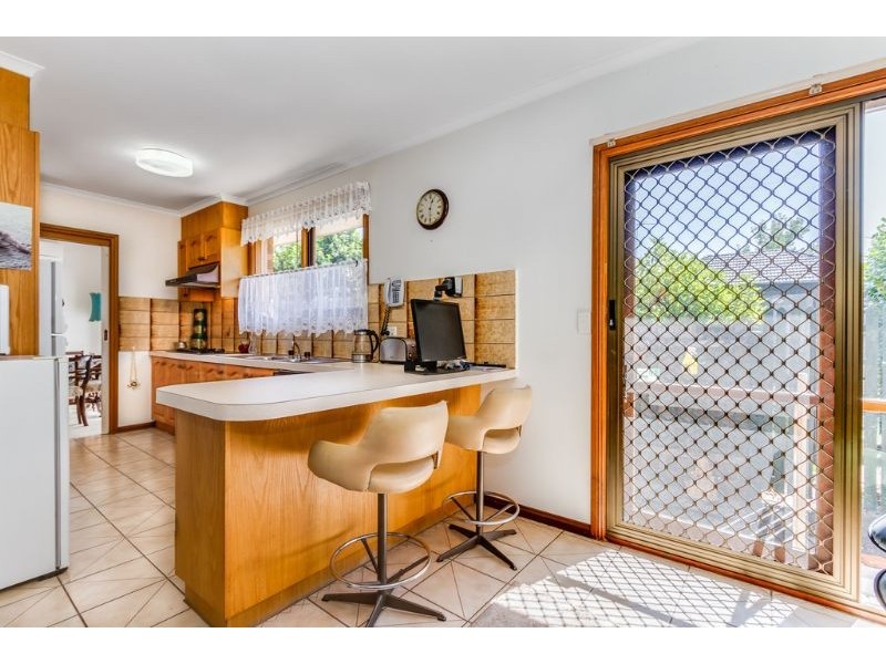 2/13 Roberts Street, Glen Waverley VIC 3150