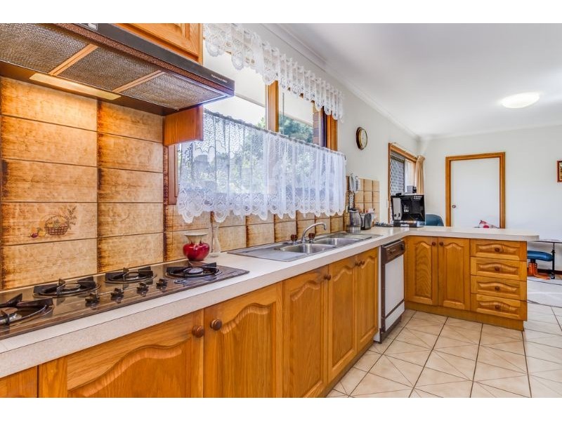 2/13 Roberts Street, Glen Waverley VIC 3150