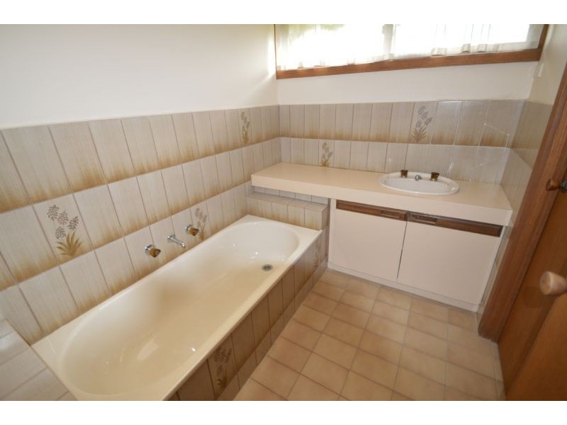 30 Glen Court, Glen Waverley VIC 3150