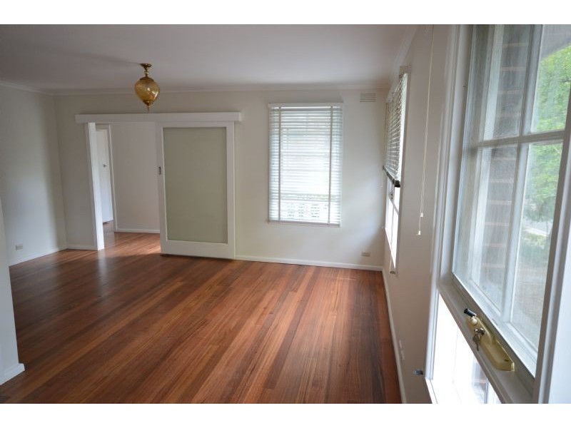 2/851 High Street Road, Glen Waverley VIC 3150