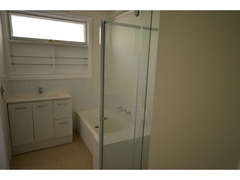 2/851 High Street Road, Glen Waverley VIC 3150