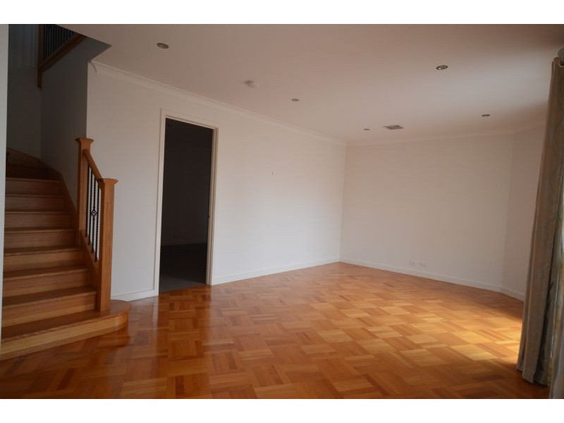 1/41 Summit Crescent, Glen Waverley VIC 3150