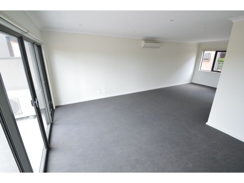 22/215 Normanby Road, Notting Hill VIC 3168
