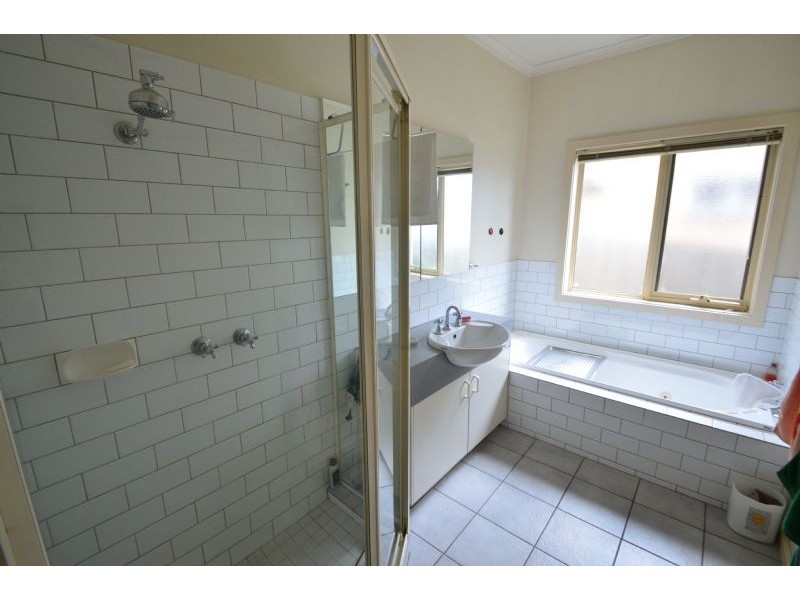 26 Aurisch Avenue, Glen Waverley VIC 3150