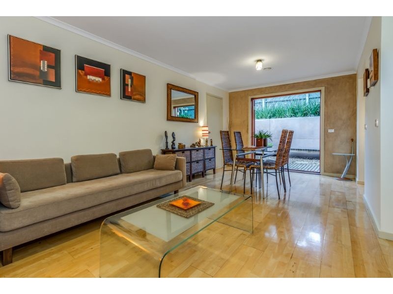 27 Gateway Close, Chadstone VIC 3148