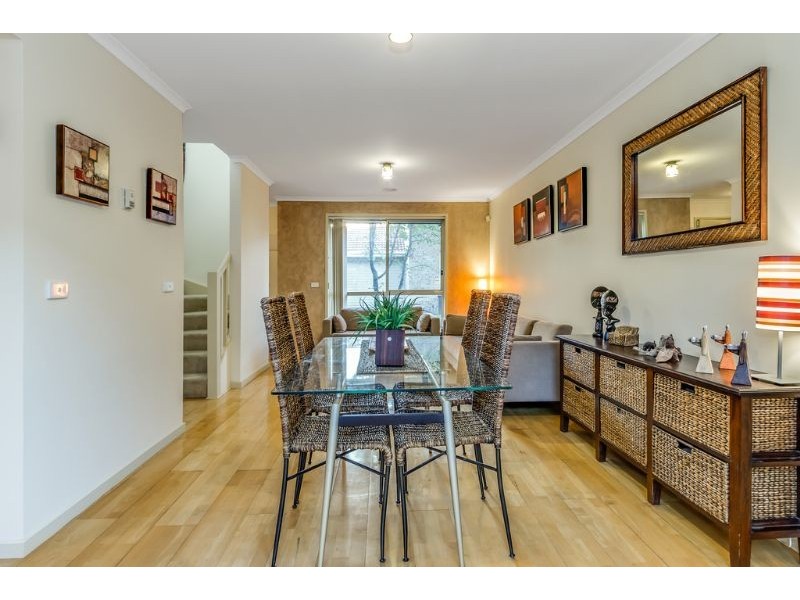 27 Gateway Close, Chadstone VIC 3148