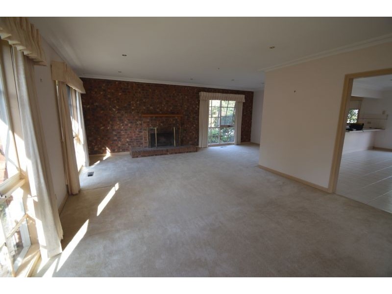 2 Nadia Court, Wheelers Hill VIC 3150