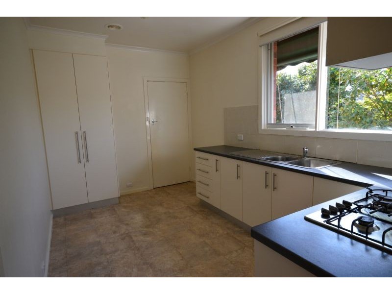 4/298 Huntingdale Road, Mount Waverley VIC 3149